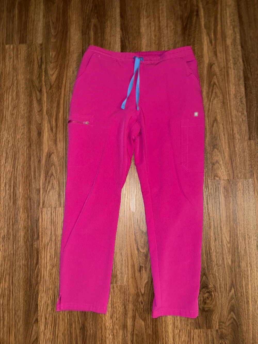 Women’s Pink Scrub Pants Medium